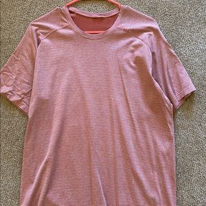 Lululemon workout shirt